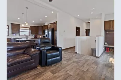 537 Elm Street N, Kimball, MN 55353 - Photo 5