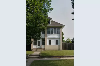 393 Geranium Avenue E, Saint Paul, MN 55130 - Photo 1