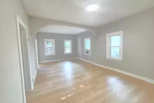 712 Maple St W, Stillwater, MN 55082 - Photo 11