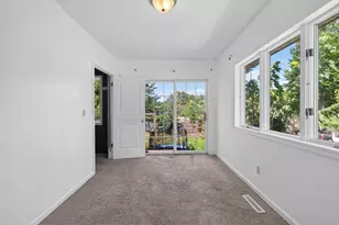 995 Rose Ave E, Saint Paul, MN 55106 - Photo 23