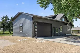 5146 Cleveland St, Veseli, MN 55046 - Photo 1