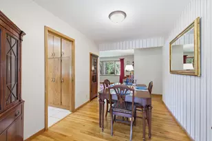 5356 Holiday Rd, Minnetonka, MN 55345 - Photo 11