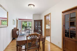 5356 Holiday Rd, Minnetonka, MN 55345 - Photo 9
