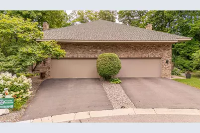 1106 Hollybrook Lane, Wayzata, MN 55391 - Photo 3
