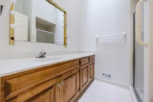 1106 Hollybrook Rd, Wayzata, MN 55391 - Photo 21