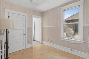 1870 Laurel Ave, Saint Paul, MN 55104 - Photo 17