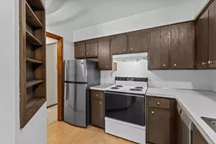 2200 Nevada Ave S, Saint Louis Park, MN 55426 - Photo 9