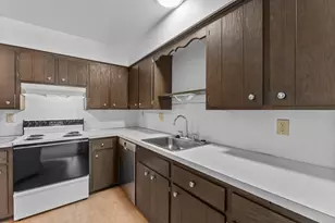 2200 Nevada Ave S, Saint Louis Park, MN 55426 - Photo 9