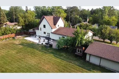 401 River Bluff Avenue, Sandstone, MN 55072 - Photo 13