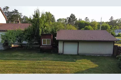 401 River Bluff Avenue, Sandstone, MN 55072 - Photo 17