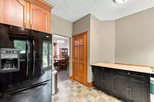 401 River Bluff Ave, Sandstone, MN 55072 - Photo 11