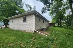 514 7th Ave SE, Pipestone, MN 56164 - Photo 5