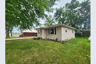 514 7th Avenue SE, Pipestone, MN 56164 - Photo 3
