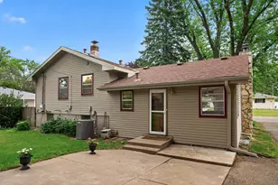 69 Dennis Ln N, Maplewood, MN 55119 - Photo 39