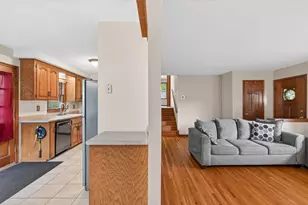 69 Dennis Ln N, Maplewood, MN 55119 - Photo 15