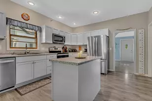 420 S 8th St, Bird Island, MN 55310 - Photo 5