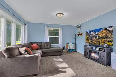 420 S 8th Street, Bird Island, MN 55310 - Photo 9
