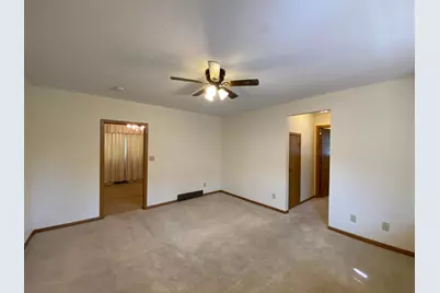 919 Abbott Street, Albert Lea, MN 56007 - Photo 15