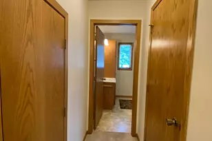 919 Abbott St, Albert Lea, MN 56007 - Photo 17