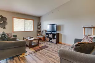 1901 41st Ave S, Moorhead, MN 56560 - Photo 5