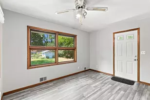 5355 Northport Dr, Brooklyn Center, MN 55429 - Photo 15