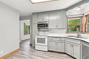 5355 Northport Dr, Brooklyn Center, MN 55429 - Photo 5
