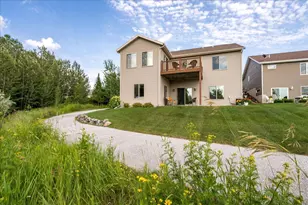 231 Hickory St, Duluth, MN 55811 - Photo 35