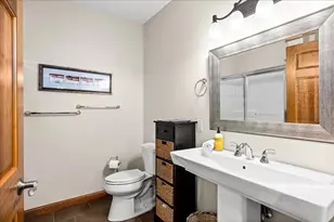 231 Hickory St, Duluth, MN 55811 - Photo 33