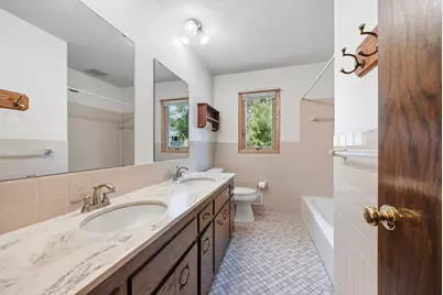 67 13th Avenue SW, New Brighton, MN 55112 - Photo 9