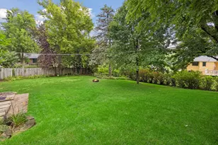 13101 Oakland Dr, Burnsville, MN 55337 - Photo 31