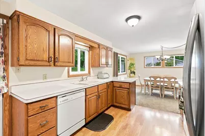 942 Morgan Road, River Falls, WI 54022 - Photo 9