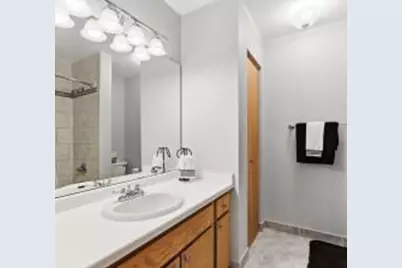 3062 Lake Shore Drive, Minneapolis, MN 55416 - Photo 9