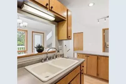 3062 Lake Shore Drive, Minneapolis, MN 55416 - Photo 21