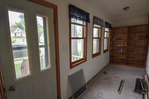 661 N Central St, Warren, MN 56762 - Photo 5