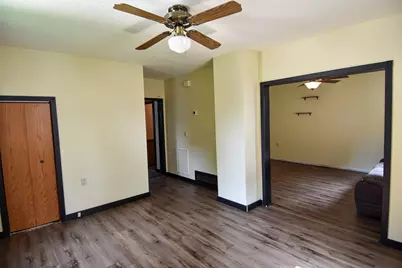 661 N Central Street, Warren, MN 56762 - Photo 9