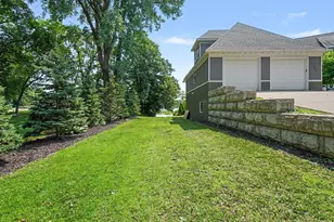 5710 Oakview Ln N, Plymouth, MN 55442 - Photo 39