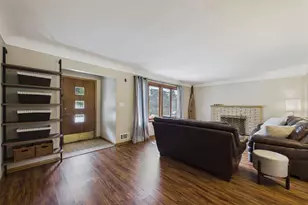 2085 Rosewood Ln S, Roseville, MN 55113 - Photo 3