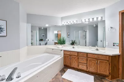 2556 Sumac Ridge, White Bear Lake, MN 55110 - Photo 15