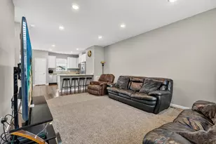 1671 Windigo Ln, Shakopee, MN 55379 - Photo 5