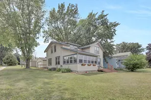 303 N Lakeshore Dr, Lake City, MN 55041 - Photo 1