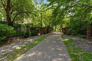 1235 Yale Pl, Minneapolis, MN 55403 - Photo 49