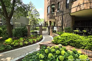 1235 Yale Pl, Minneapolis, MN 55403 - Photo 45