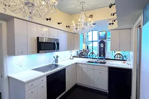 1235 Yale Pl, Minneapolis, MN 55403 - Photo 29