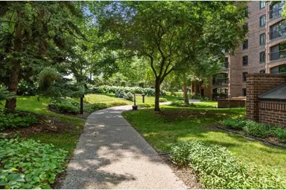 1235 Yale Place #1701, Minneapolis, MN 55403 - Photo 47