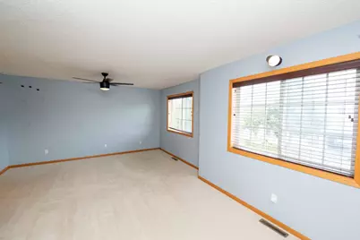 8663 Quarry Ridge Lane #F, Woodbury, MN 55125 - Photo 7