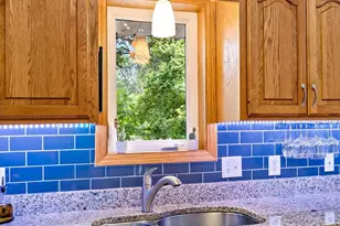 842 Sterling St S, Maplewood, MN 55119 - Photo 11