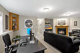 842 Sterling St S, Maplewood, MN 55119 - Photo 31