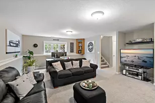 842 Sterling St S, Maplewood, MN 55119 - Photo 31