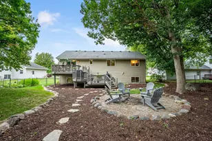 842 Sterling St S, Maplewood, MN 55119 - Photo 49