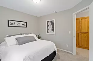 842 Sterling St S, Maplewood, MN 55119 - Photo 23